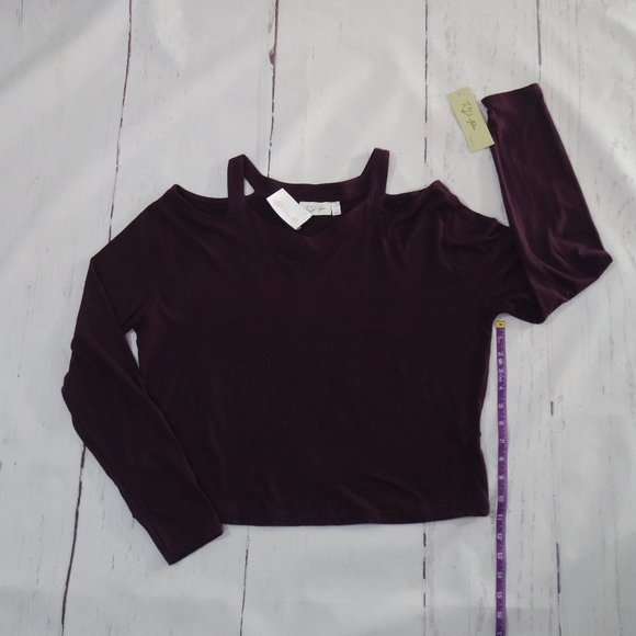 RD STYLE Red Cold Shoulder Long Sleeve Top - Picture 12 of 13